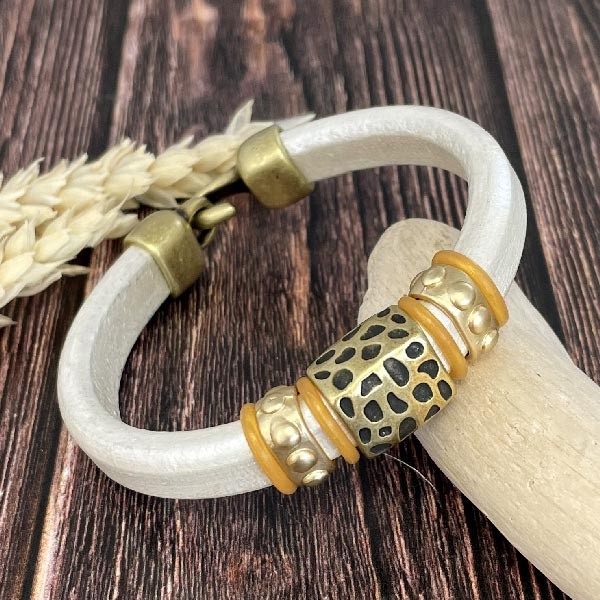 Kit bracelet cuir regaliz ivoire métal avec perles bronze