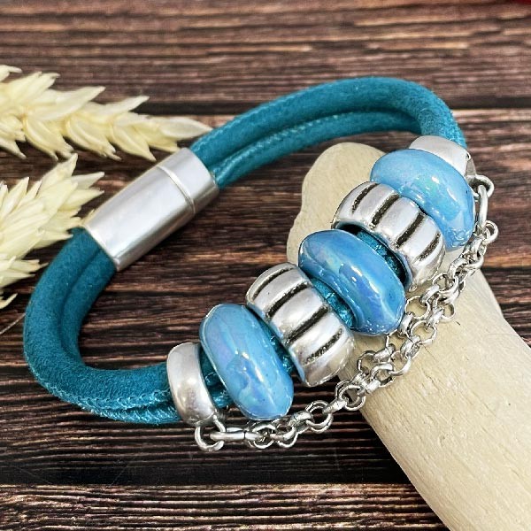 Kit bracelet cuir daim turquoise Léonie, ivoire nacre avec perles turquoise et argent
