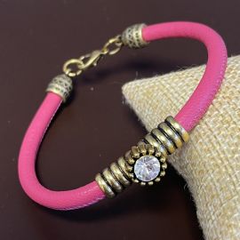 Kit bracelet cuir Michaella nappa couture fuchsia perles et fermoir antique bronze