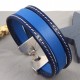 Bracelet manchette bleu réalisé avec cuir plat bleu couture 5mm 