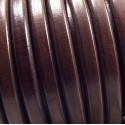 Cuir ovale regaliz marron par 20cm
