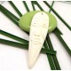 pendentif masque en corne couleur ivoire 65x21mm
