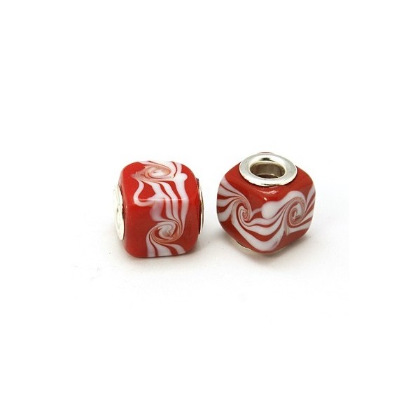 2 perles cube europeennes lampwork rouges pour cuir 5mm