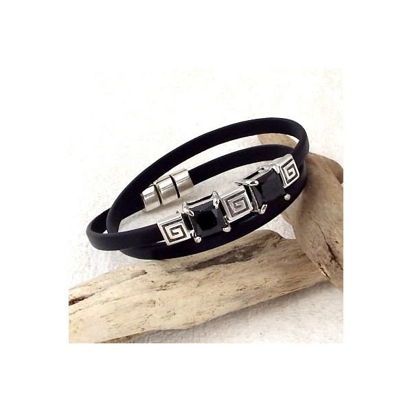 Bracelet cuir noir avec strass et perles argent