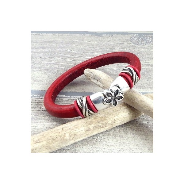 kit bracelet cuir regaliz rouge boheme avec fleur et perle gravee plaque argent