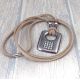 Kit collier cuir taupe pendentif gun metal et strass