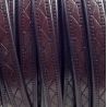 Cuir plat 8mm marron fonce  grave geometrique par 20cm