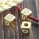 Perle carree en laiton plaque or 18k avec lettre en zirconium