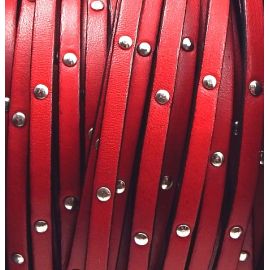Cuir plat 5mm rouge avec clous