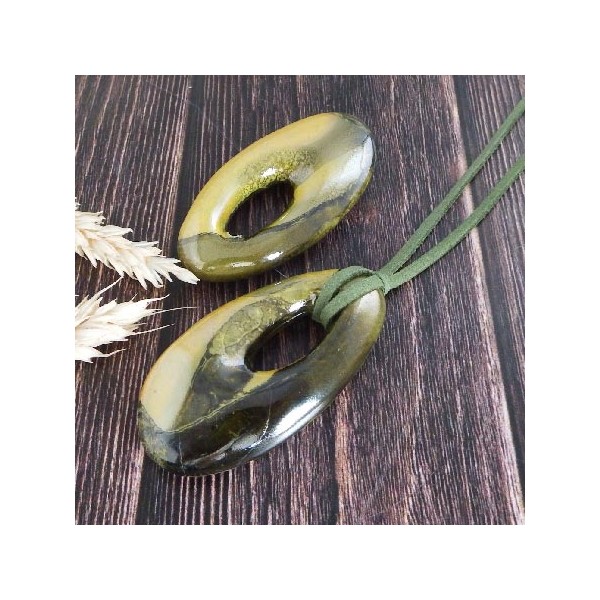 Grand pendentif ovale ceramique vert olive 65x35mm