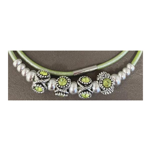 Kit collier cuir vert metal avec perles strass vertes et argent 